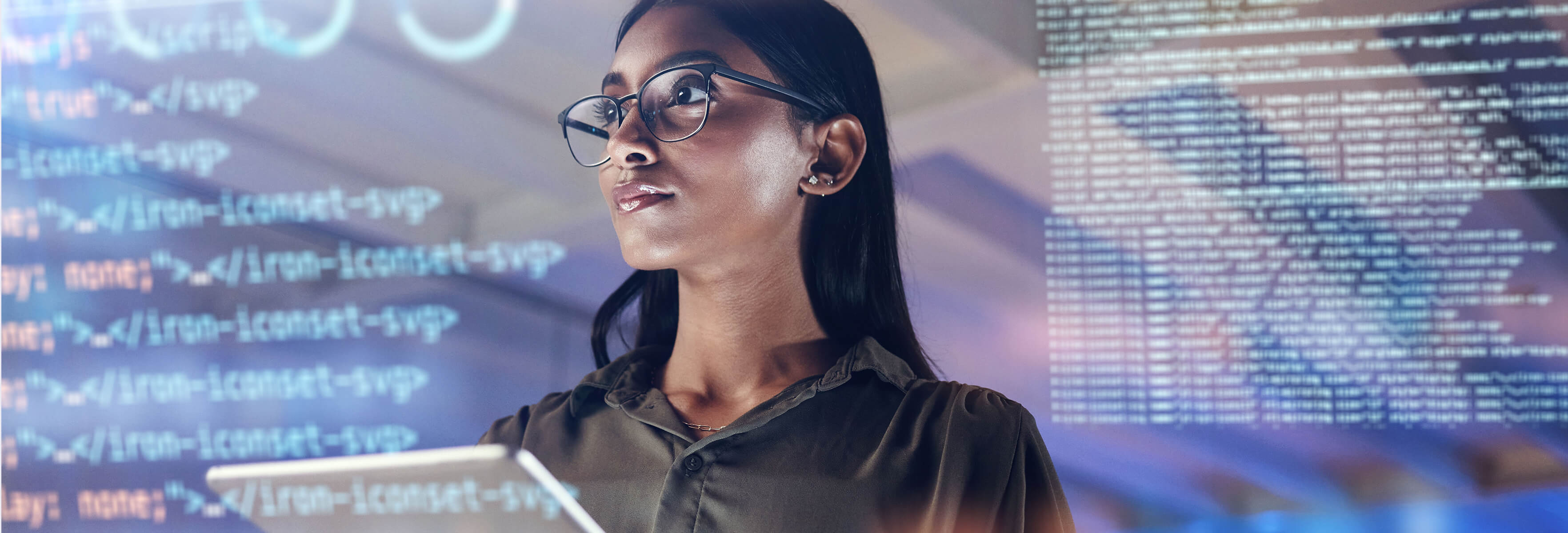 tech woman with a tablet in her hands